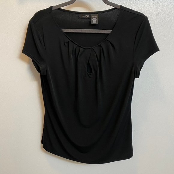 3 medium black blouses - Picture 6 of 11